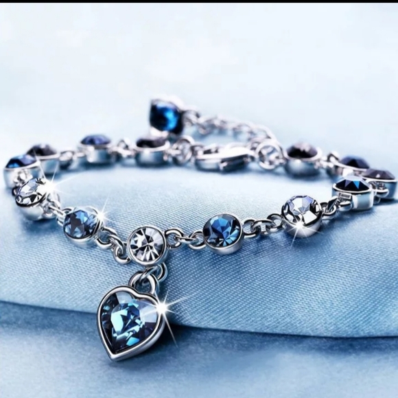 Jewelry - 🎀Australian Crystal  Bracelet with Heart Charm